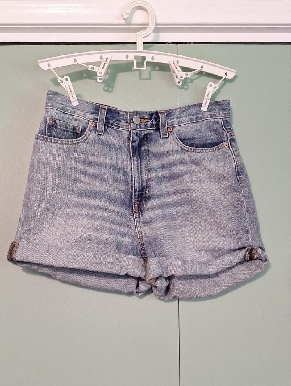 Urban Outfitters Bdg High Rise Mom Jean Short Size 27 Festival Concert Summer